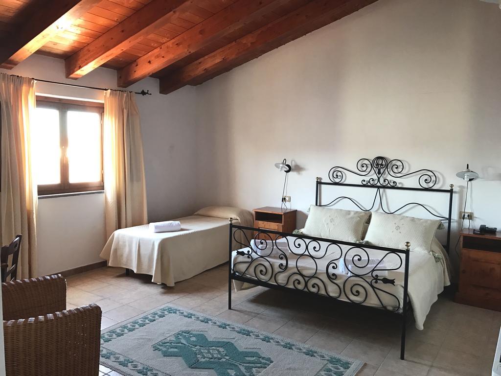 Hotel Su Baione Аббазанта Экстерьер фото