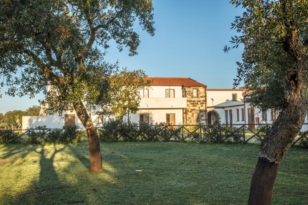 Hotel Su Baione Аббазанта Экстерьер фото